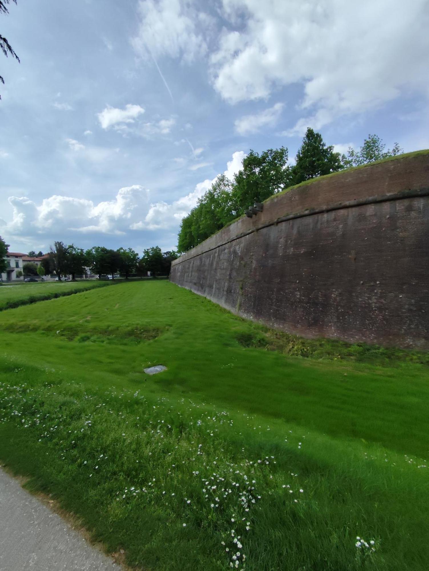 Casa Rosina + Box Per Auto 2 Bici 1,5Km Dalle Mura Lukka Zewnętrze zdjęcie