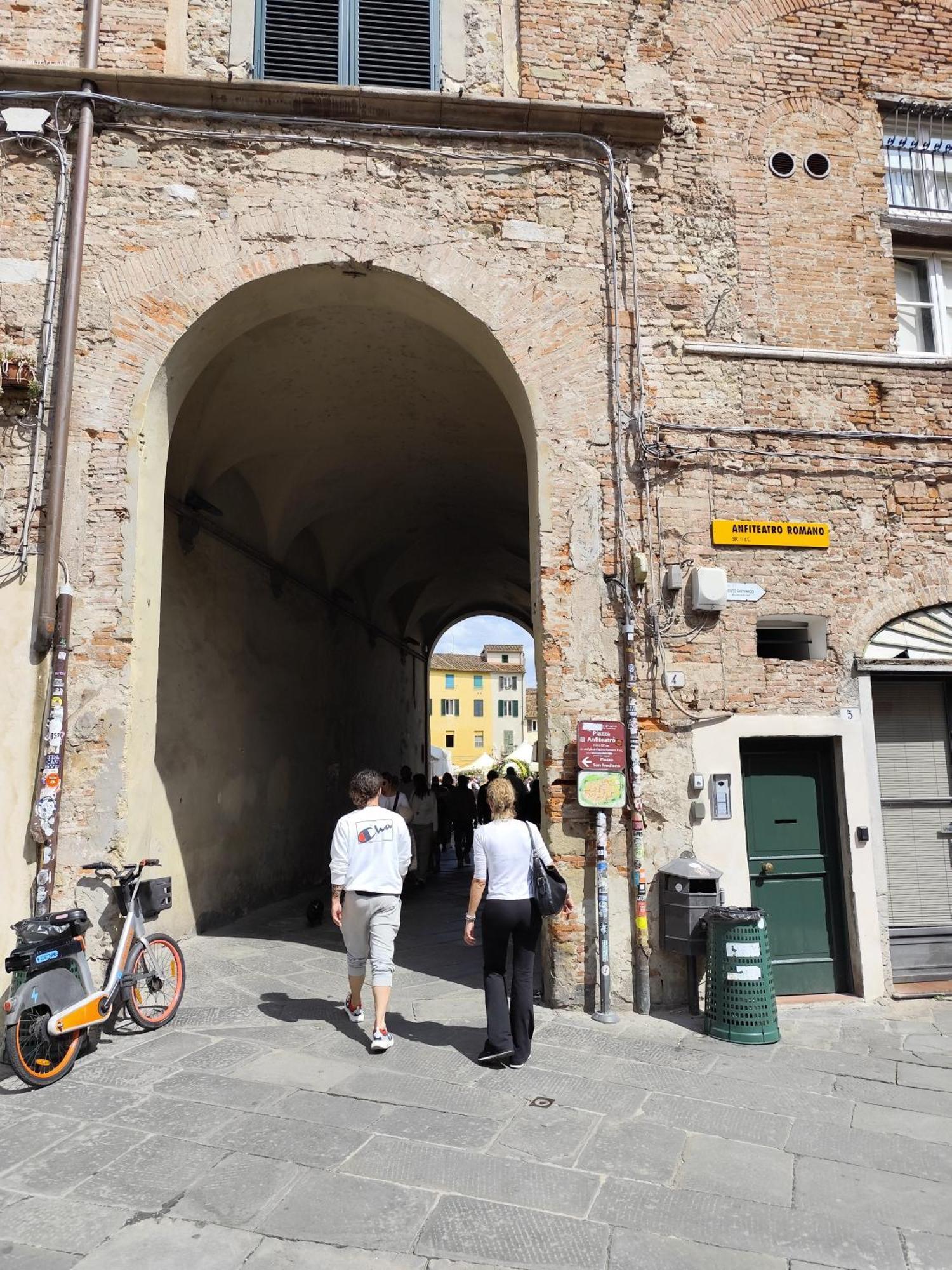 Casa Rosina + Box Per Auto 2 Bici 1,5Km Dalle Mura Lukka Zewnętrze zdjęcie